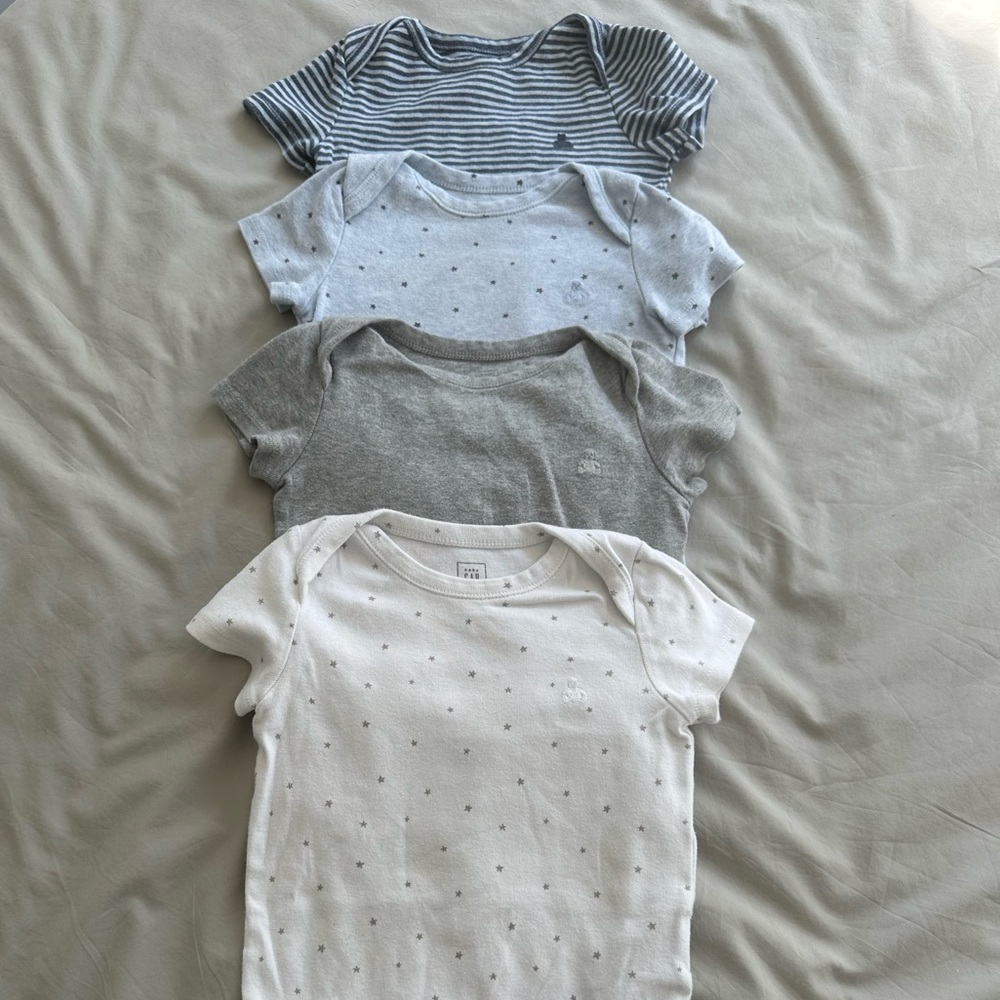 Baby Gap - Onesie Bundle (4) - Short Sleeve, 18-24 Months